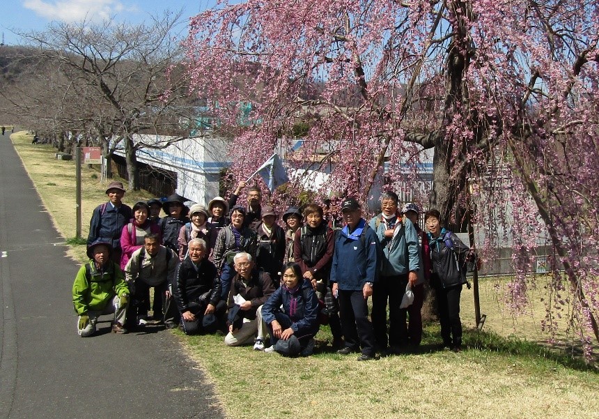 ハイキングの会